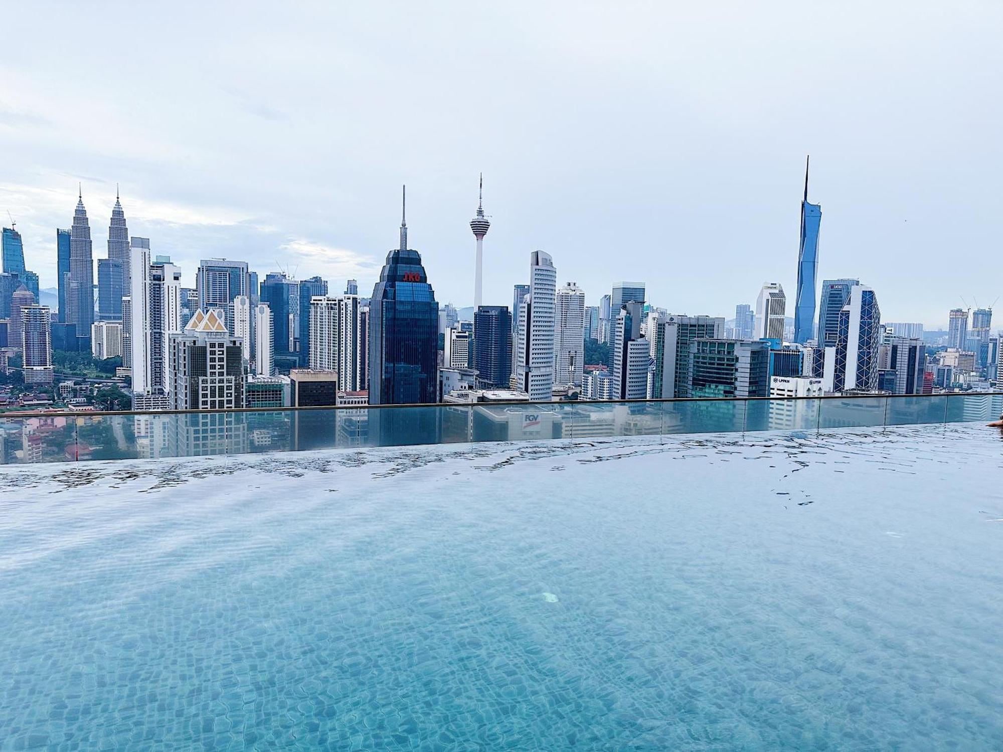 Modern Bauhaus Studio At Regalia Klcc Infinity Pool Kuala Lumpur Zewnętrze zdjęcie